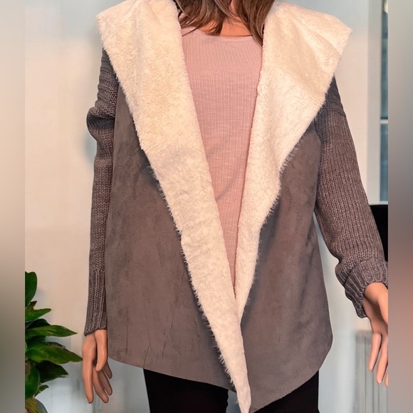Mia & Tess Sweater. Hooded. Faux Fur/Suede. Grey &White. Open Cardigan. - Picture 3 of 7